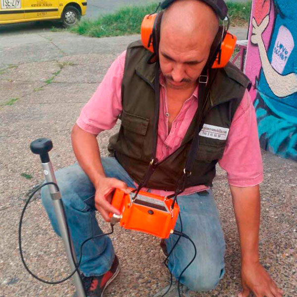 Inspección de tuberías en Doce de Octubre Medellín